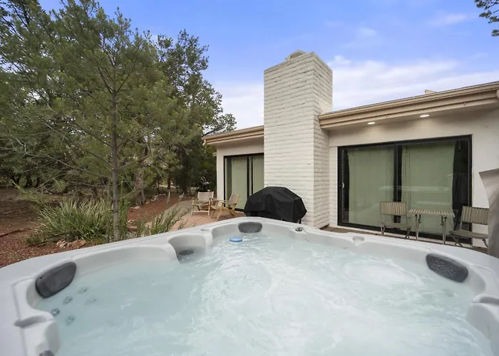 Perfect In With Hottub *